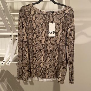 Zara snake print long sleeve tee size medium
